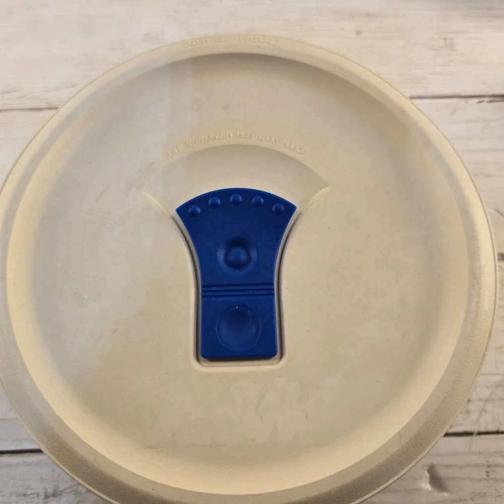 CorningWare French White Stoneware Bowl Set 16oz 24oz with Vented Lids 2pc